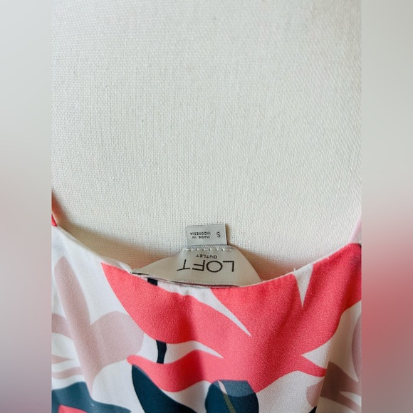 Loft sleeveless top - Picture 3 of 3